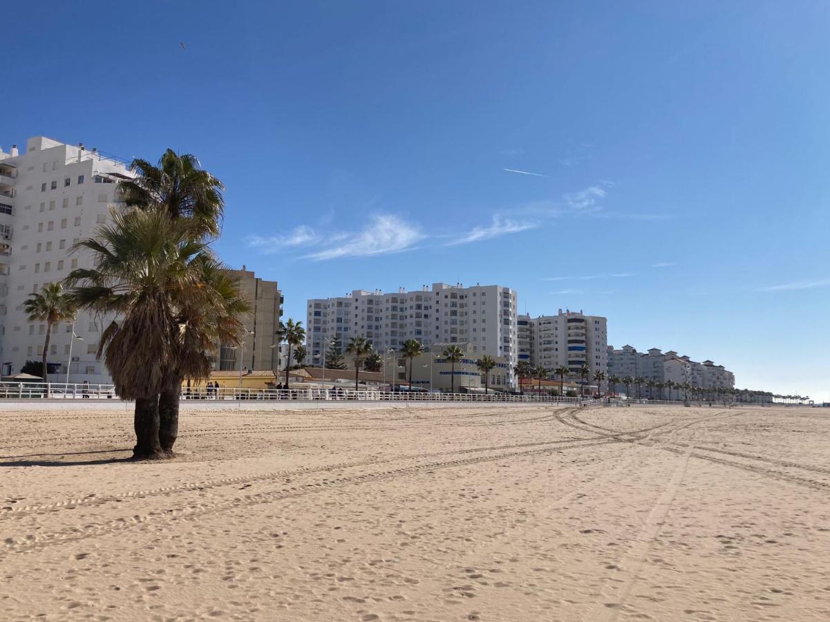 エル・プエルト・デ・サンタ・マリアAtico Valdelagrana Playa - Aire Acondicionado Y Piscinaアパートメント エクステリア 写真